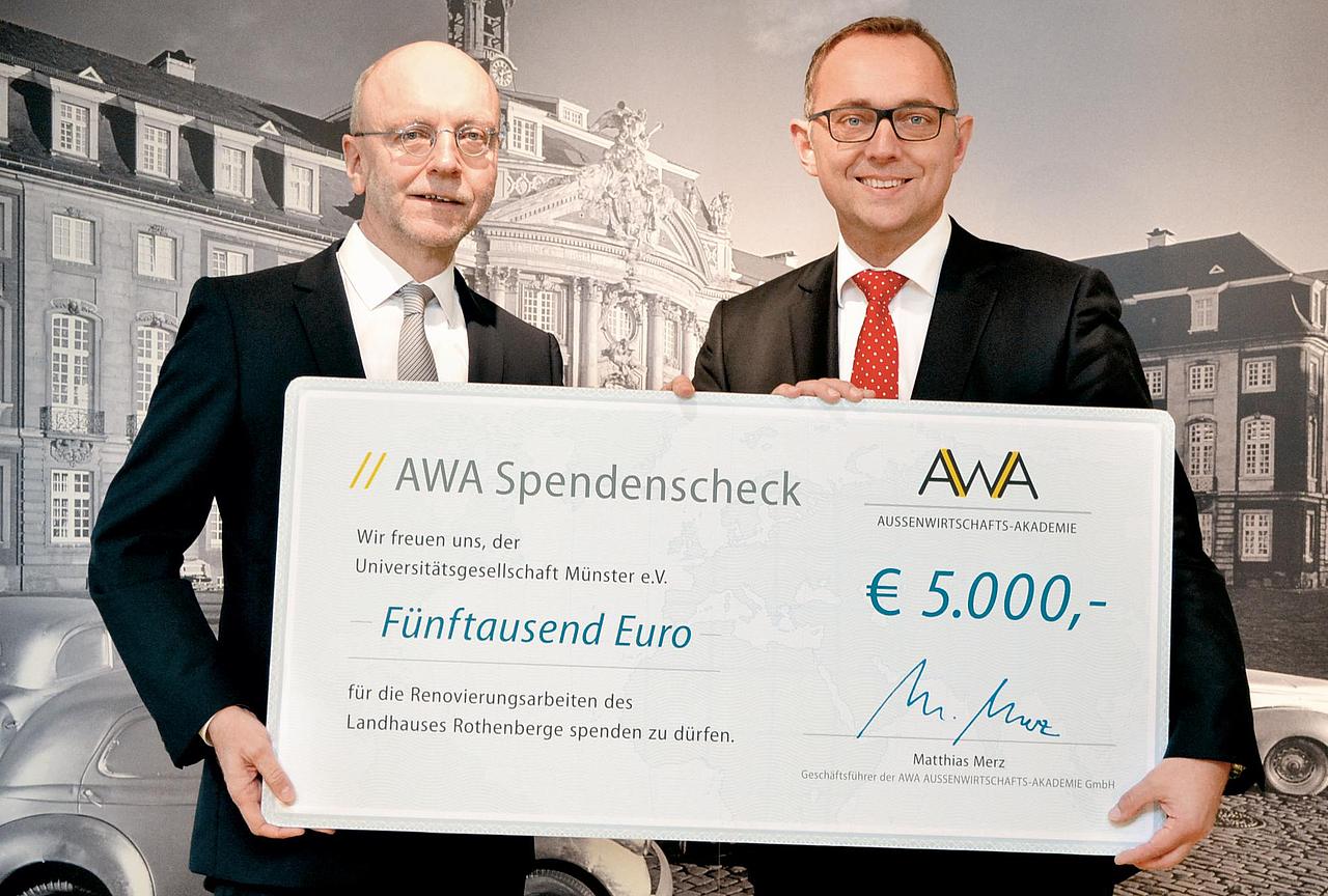 Spendenscheckübergabe
