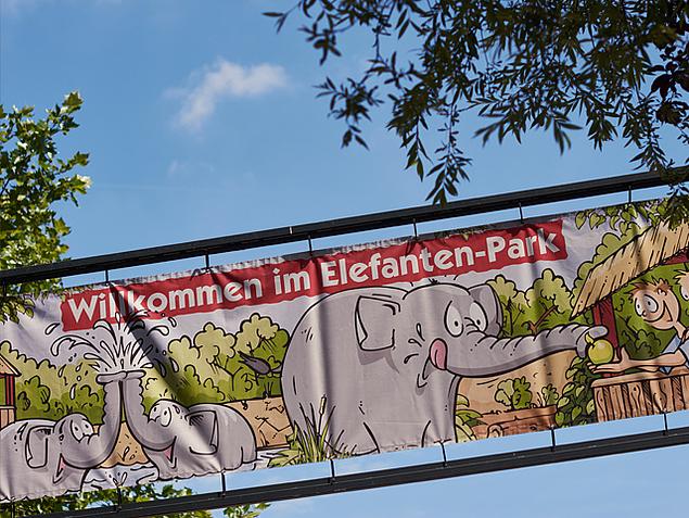 Eingangsbanner Elefanten-Park